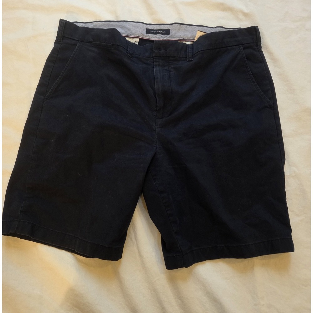 Tommy Hilfiger Men's Navy Chino Shorts Size 38 Flat Front Cotton Casual